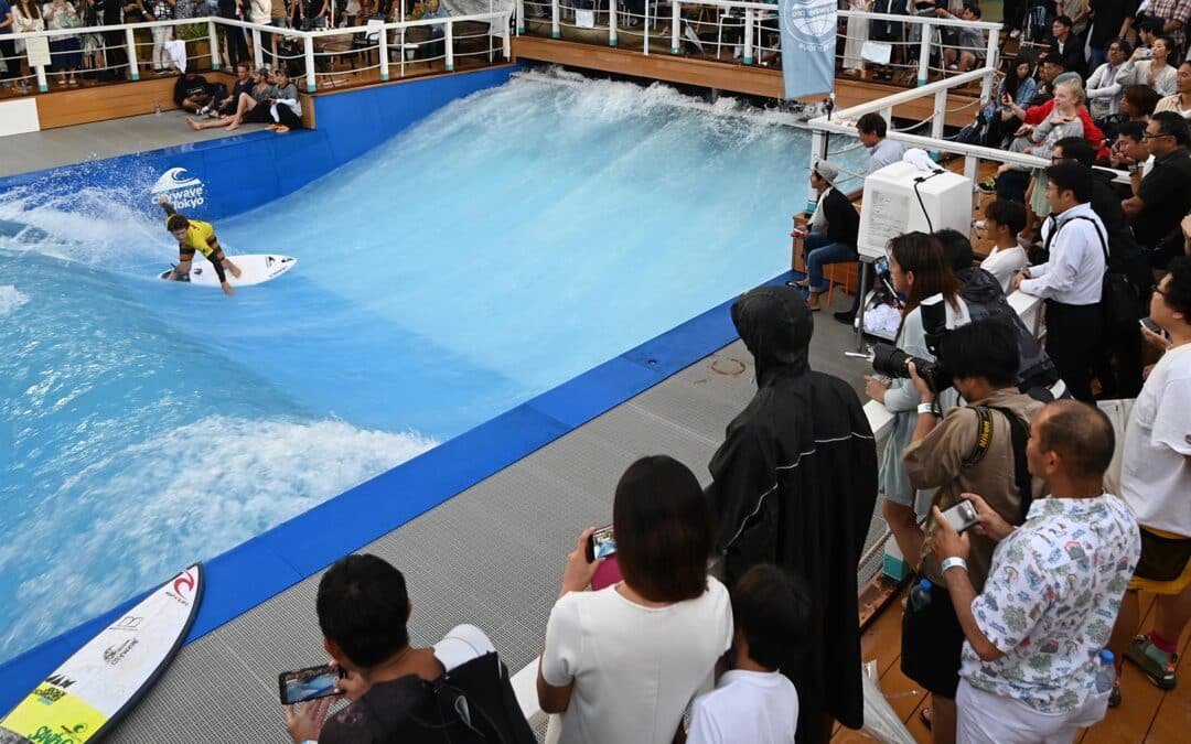 Citywave pro World Tour goes Tokyo / Munich riversurfers Janina Zeitler and Lenny Weinhold win in Japan